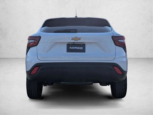 New 2026 Chevrolet Trax LS image 6