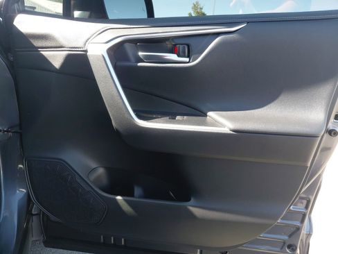 Certified 2020 Toyota RAV4 Limited AWD/4WD image 32