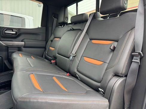 Used 2021 GMC Sierra 1500 AT4 w/ AT4 Premium Package AWD/4WD image 7