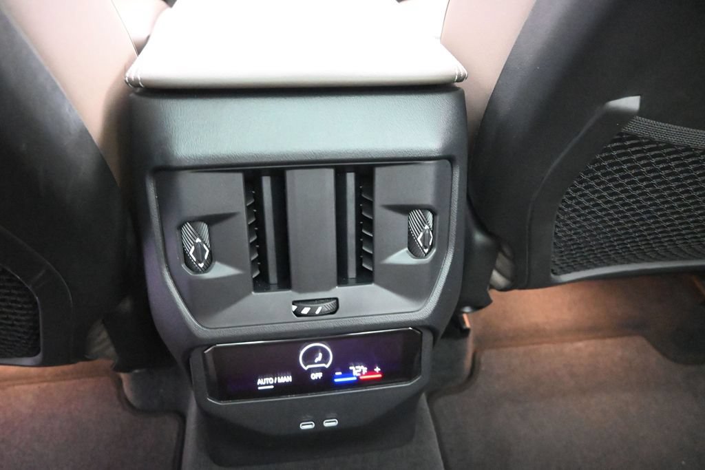 Used 2025 BMW X3 xDrive30i w/ Premium Package AWD/4WD image 18