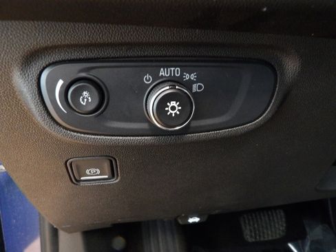 Used 2024 GMC Terrain SLE AWD/4WD image 26