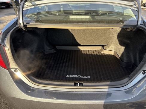 Used 2019 Toyota Corolla XLE image 24