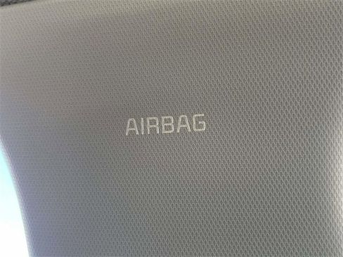 Used 2025 Kia K4 LXS image 30