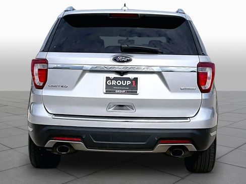 Used 2018 Ford Explorer Limited FWD image 5