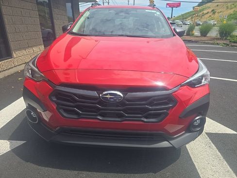 Used 2025 Subaru Crosstrek 2.5i Premium AWD/4WD image 2
