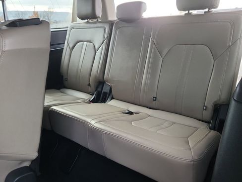 Used 2024 Ford Expedition Max Limited image 10