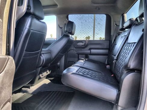 Used 2022 Chevrolet Silverado 2500 Custom w/ Custom Value Package AWD/4WD image 28