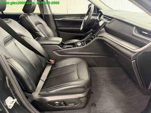 Used 2022 Jeep Grand Cherokee L Limited AWD/4WD image 21