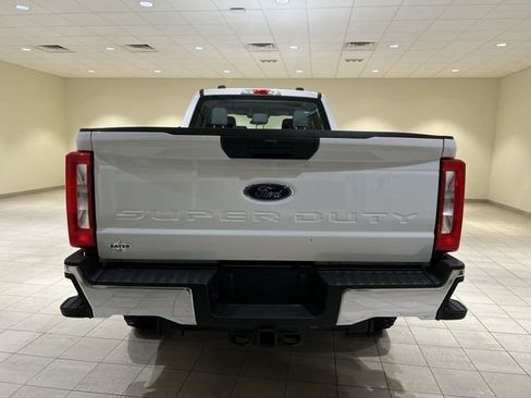 New 2026 Ford F250 XL w/ XL Off-Road Package AWD/4WD image 4