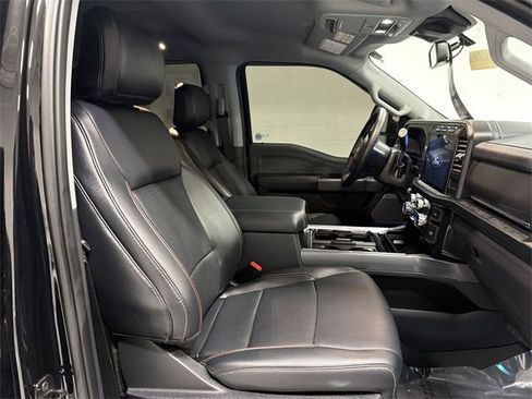 Used 2024 Ford F250 Lariat w/ Chrome Package image 20