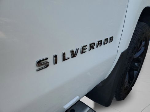 Used 2018 Chevrolet Silverado 1500 Custom w/ Custom Value Package image 29