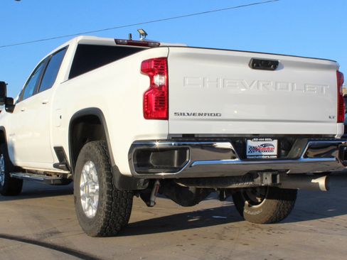 Used 2023 Chevrolet Silverado 2500 LT w/ Convenience Package image 30