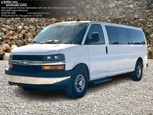 Used 2020 Chevrolet Express 3500 LT w/ LT Preferred Equipment Group image 1