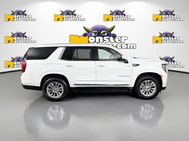 Used 2024 GMC Yukon SLT w/ SLT Luxury Package AWD/4WD image 4