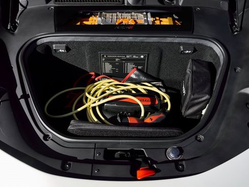 Used 2022 Ferrari SF90 Stradale image 21