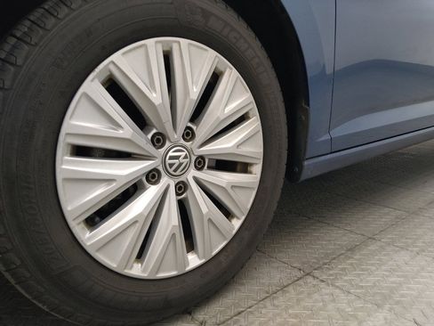 Used 2019 Volkswagen Jetta SE FWD image 31
