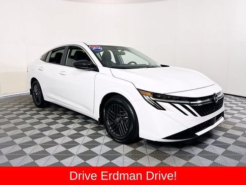 Used 2026 Nissan Sentra SV w/ Floor Mat Package FWD image 1