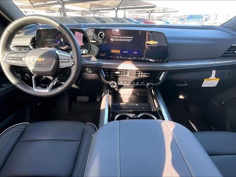 New 2026 Chevrolet Suburban Premier w/ Sun And Tow Package image 6