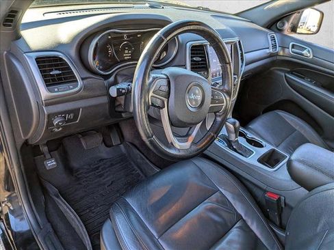Used 2018 Jeep Grand Cherokee Altitude image 10