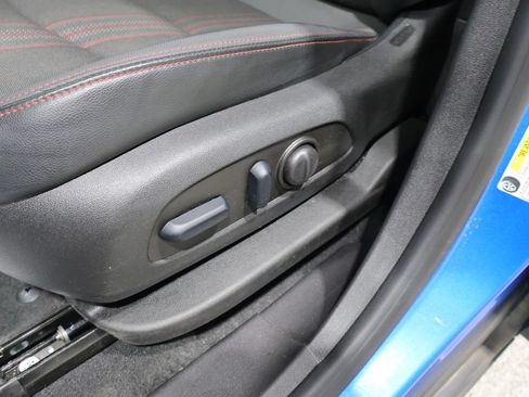 Used 2024 Chevrolet Equinox RS AWD/4WD image 12