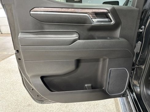 Certified 2023 Chevrolet Silverado 1500 LTZ AWD/4WD image 15