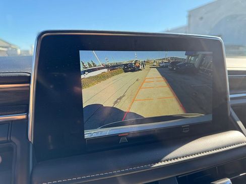 Used 2024 GMC Yukon XL SLT image 20