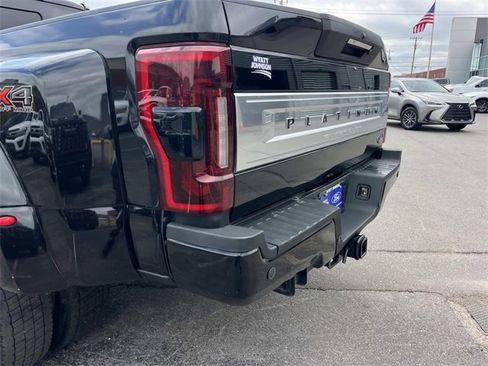 Used 2020 Ford F450 Platinum w/ FX4 Off-Road Package image 10