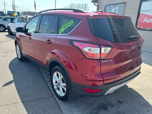 Used 2018 Ford Escape SE image 7