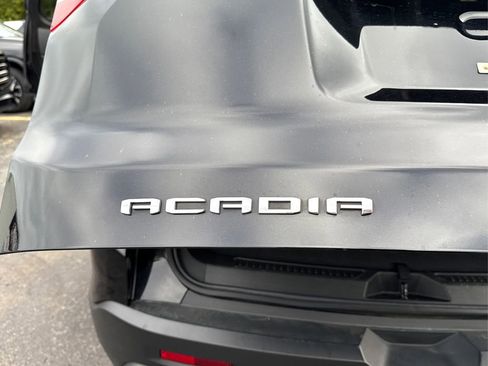 Used 2023 GMC Acadia AT4 image 15