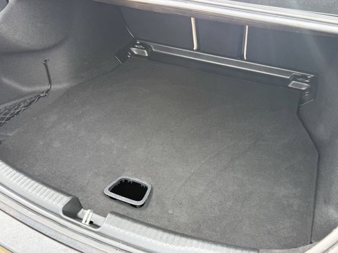 Used 2025 Mercedes-Benz C 300 4MATIC Sedan image 31