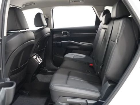 New 2026 Kia Sorento S image 32