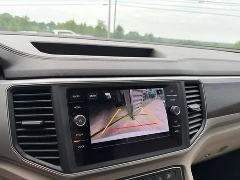 Used 2019 Volkswagen Atlas SE w/ Panoramic Sunroof Package AWD/4WD image 15