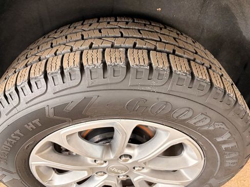 Used 2016 Jeep Grand Cherokee Limited image 38