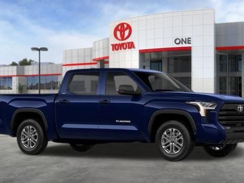 New 2026 Toyota Tundra SR5 w/ SR5 Convenience Package AWD/4WD image 18