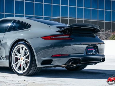 Used 2017 Porsche 911 Carrera image 50