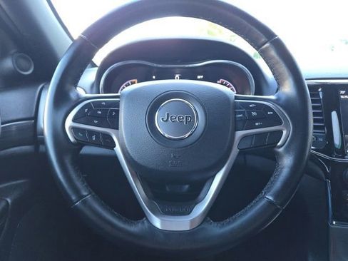Used 2022 Jeep Grand Cherokee Laredo X AWD/4WD image 27