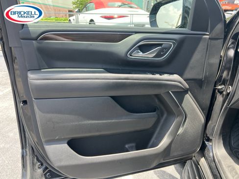 Used 2024 GMC Yukon XL SLE w/ Gmc Pro Safety Plus Package RWD image 7