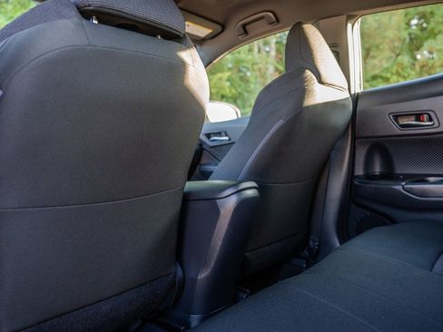 Used 2018 Toyota C-HR XLE FWD image 29