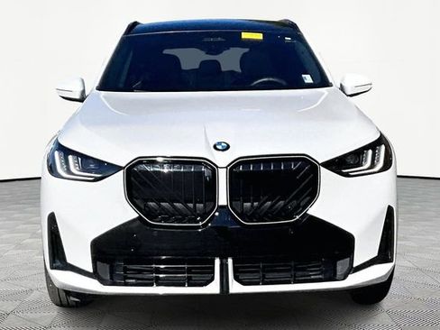 Used 2025 BMW X3 xDrive30i w/ Premium Package image 2