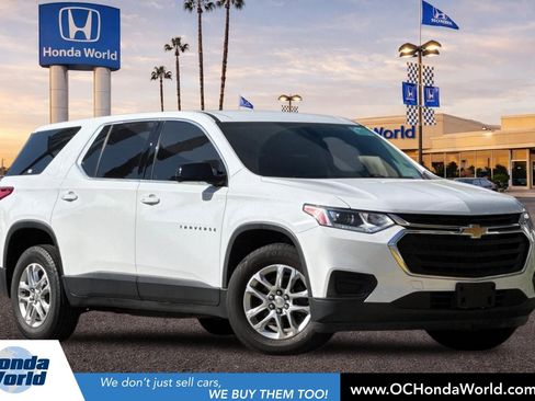 Used 2020 Chevrolet Traverse LS w/ LPO, Floor Liner Package FWD image 1