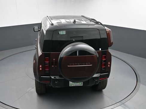 Used 2025 Land Rover Defender 110 Sedona Red Edition image 33