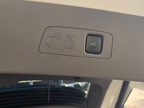 Certified 2023 Lincoln Corsair Reserve w/ Equipment Group 201A image 23