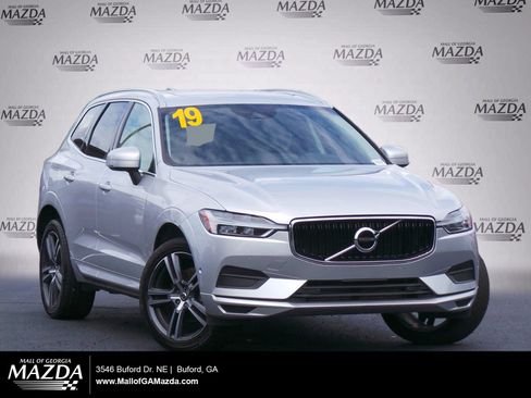 Used 2019 Volvo XC60 T5 Momentum w/ Premium Package AWD/4WD image 1