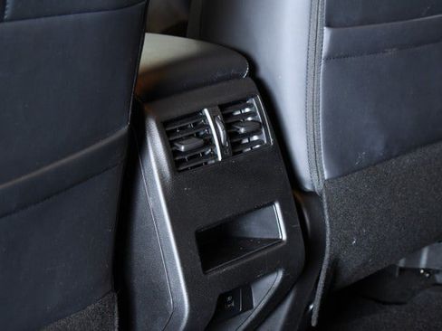 Used 2023 Mitsubishi Outlander SE AWD/4WD image 24