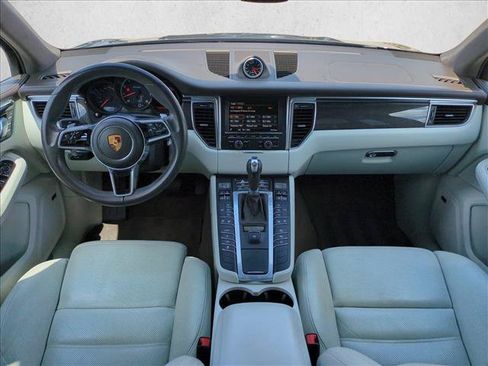 Used 2016 Porsche Macan Turbo AWD/4WD image 19