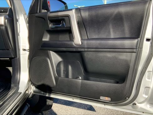 Used 2019 Toyota 4Runner SR5 RWD image 23