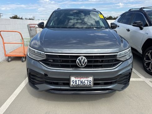 Used 2022 Volkswagen Tiguan SE R-Line image 2
