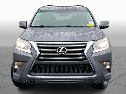 Used 2016 Lexus GX 460 image 3