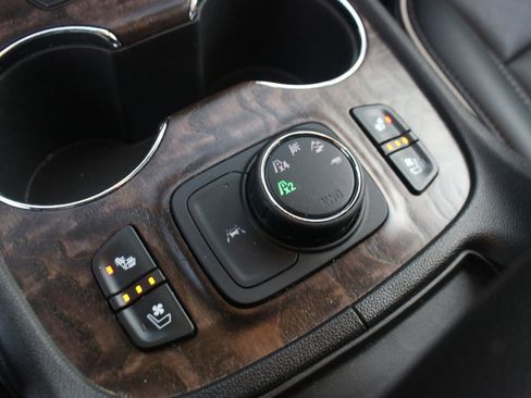 Used 2022 GMC Acadia Denali w/ Denali Ultimate Package image 24