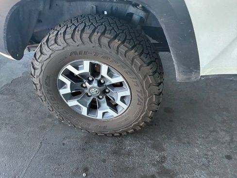 Used 2021 Toyota Tacoma TRD Off-Road w/ Blackout Package (TMS) AWD/4WD image 20